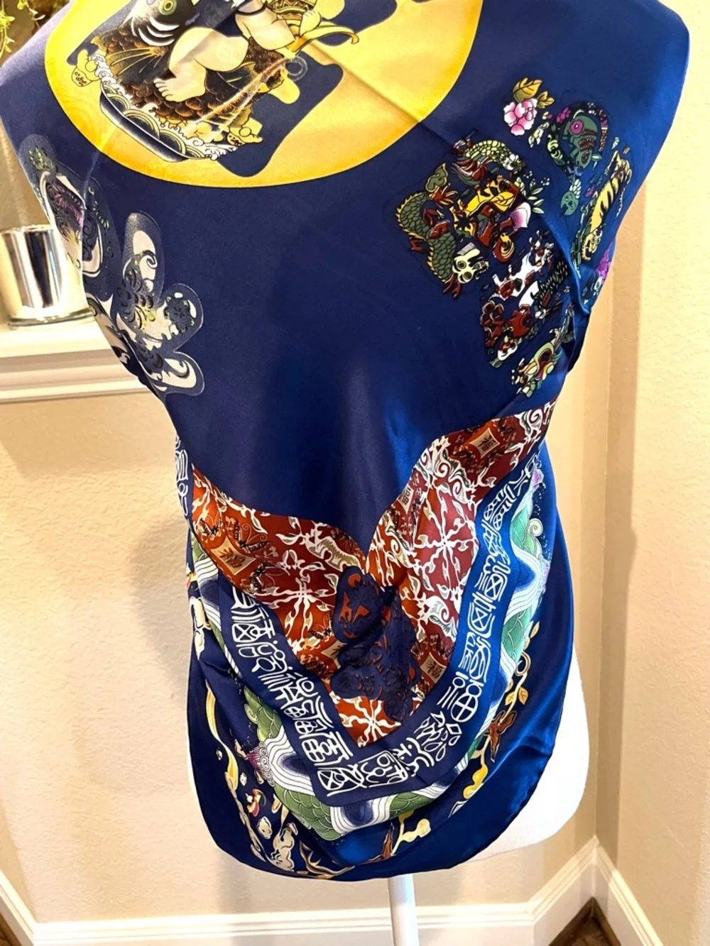 Vintage Silk Scarf Chinese Motif Beautiful colorful Silk Scarf Hand Rolled Edge